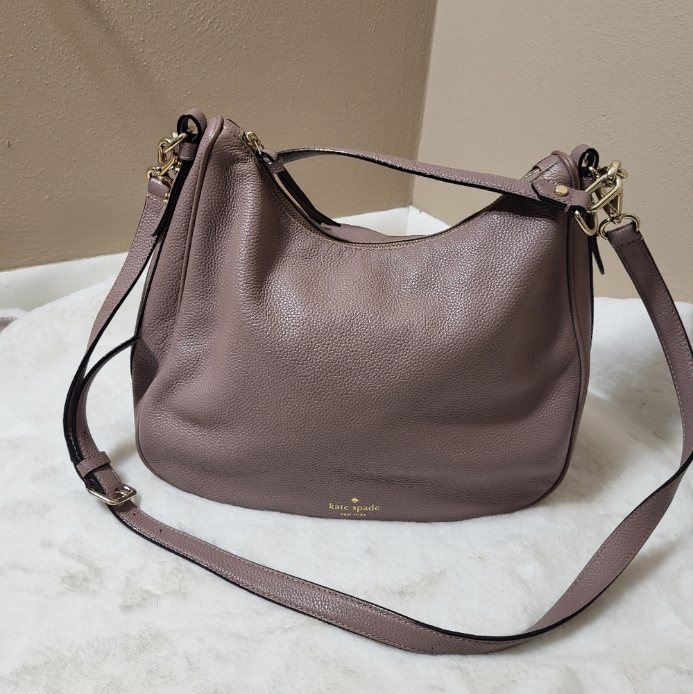 Kate Spade Hayes Street Aiden Leather Hobo Crossbody $298..in good condition....